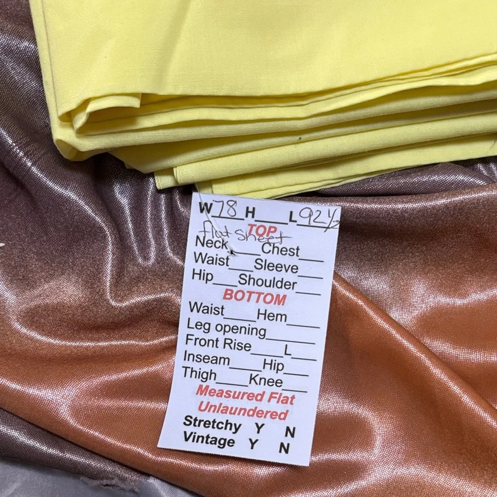 Vintage full flat Yellow with Gold Stripe. Springmaid. A5‎